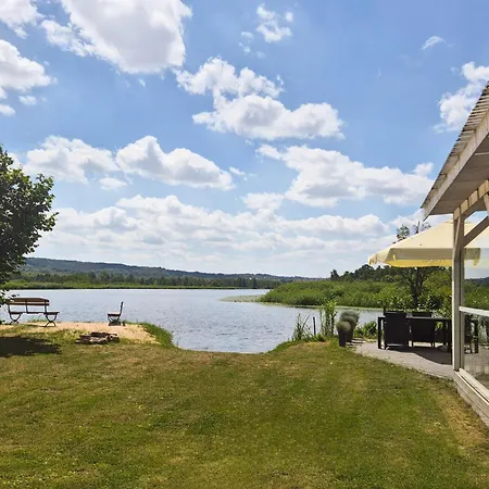 2 Bedroom Lovely In Casa vacanze Stettino