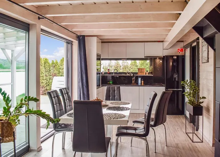 Casa de Férias 2 Bedroom Lovely In *