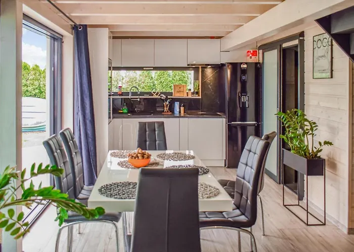 Casa de Férias 2 Bedroom Lovely In Estetino